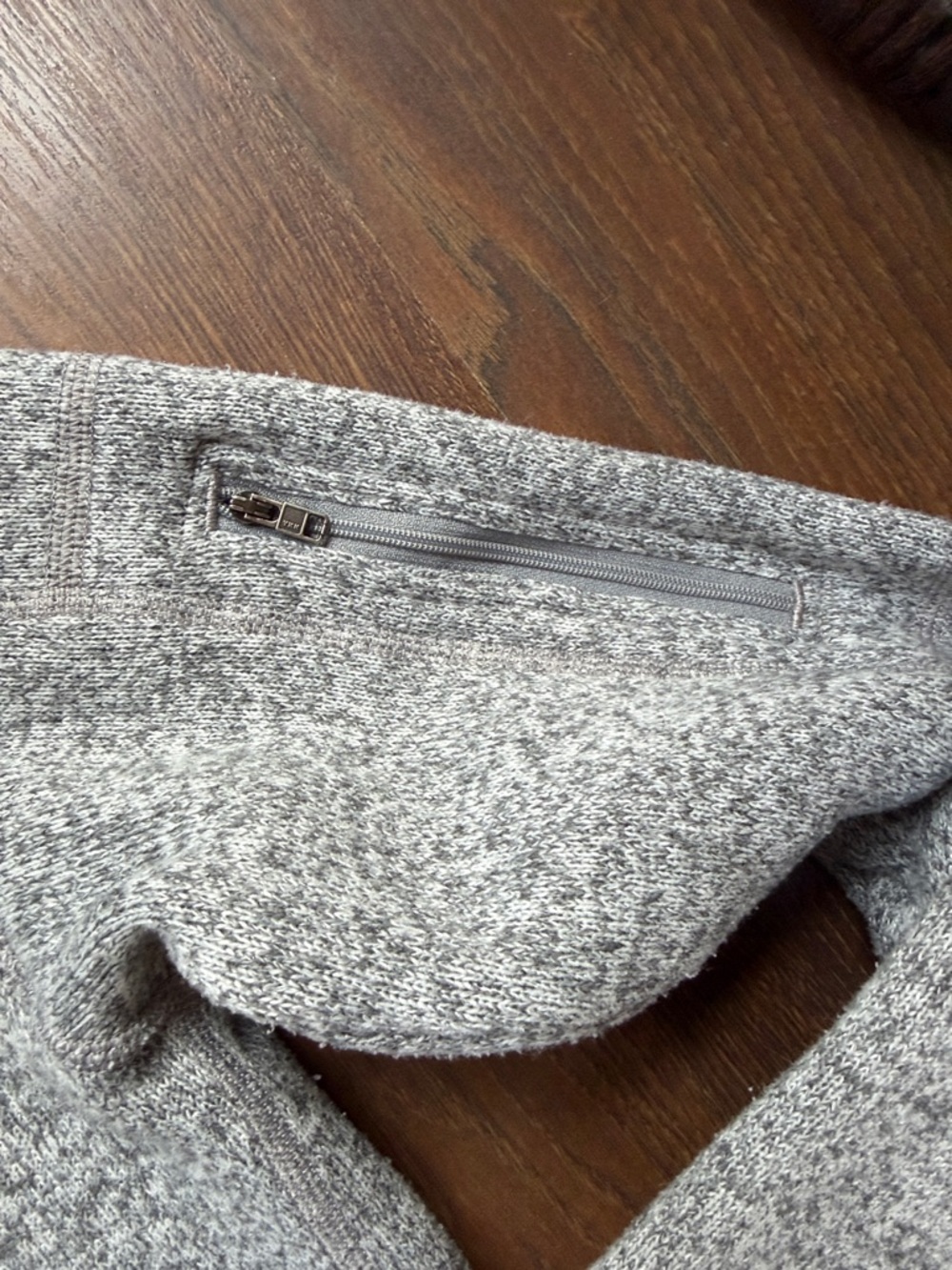 Patagonia Light Gray Half-Zip Fleece Pullover - Picture 3 of 3